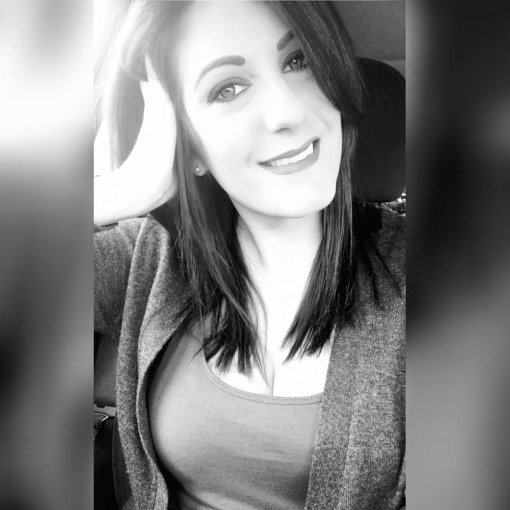 Meet your Posher, Andrea